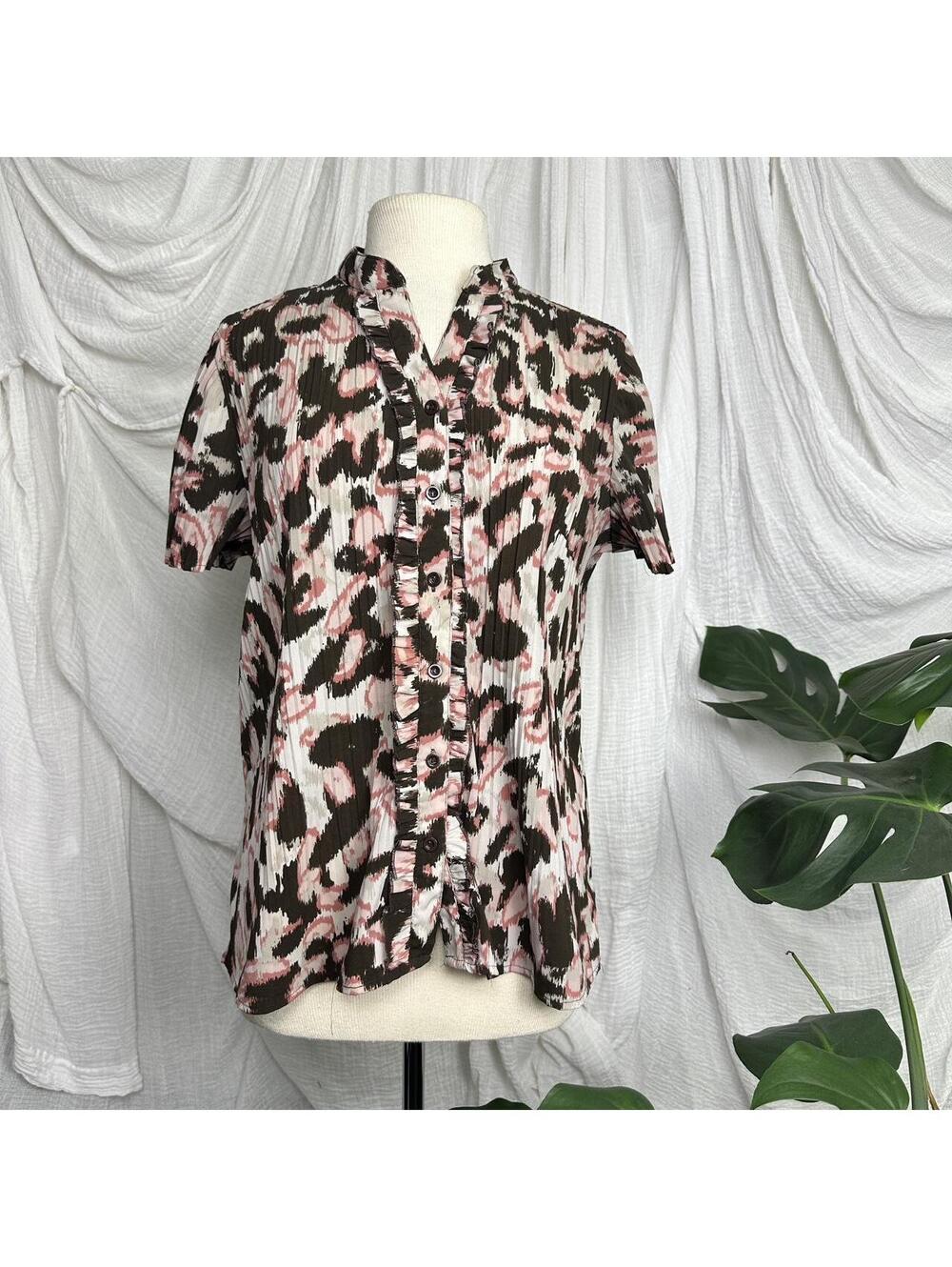 Boho Indie Fred David pink and brown leopard print button up ruffled shirt